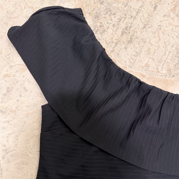 Ann Taylor Black One Shoulder Top NWOT - Picture 4 of 6